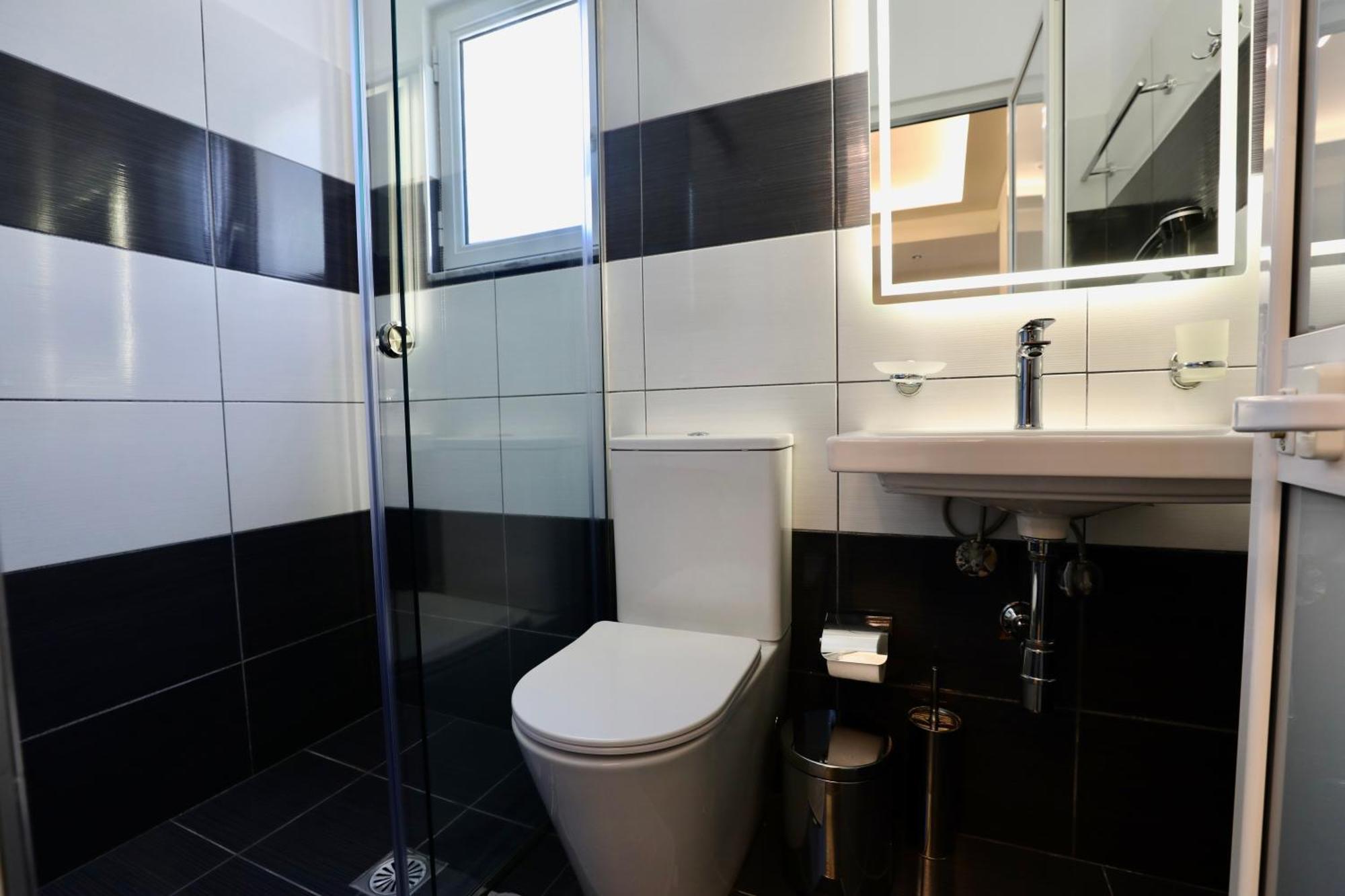 Shehu Hotel Ksamil